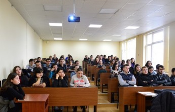 Seminars at Universities“Informed Young Voters”Have Begun