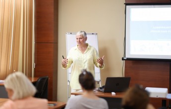 სწავლების ცენტრმა ცესკოს კონტაქტ-ჰაბის ოპერატორებთან საინფორმაციო-სასწავლო ხასიათის შეხვედრა ჩაატარა